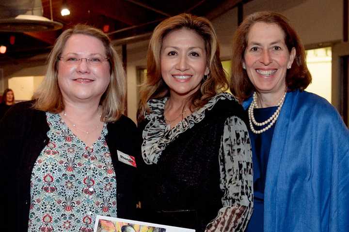 FriendsGiving Dinner Raises $100K For Norwalk's Stepping Stones Museum