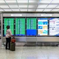 Travelers Slam DMV Airports On Twitter Amid Flight Delays, Cancelations