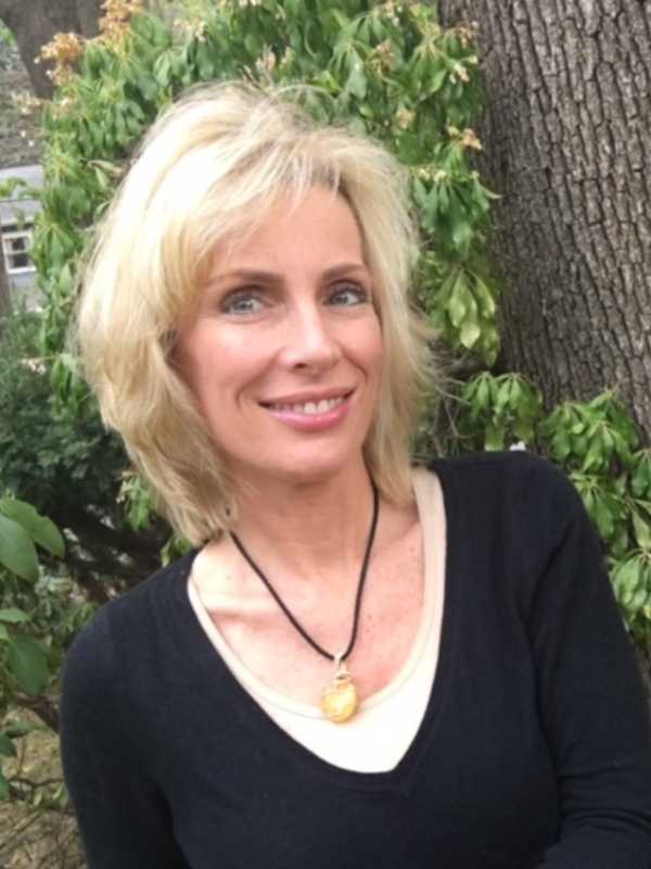 Westchester Medium Prides Herself On Talking To Dead People