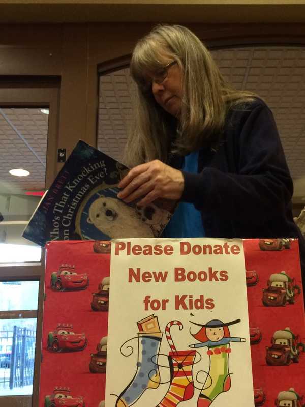 Ringwood Shows Love For Librarians