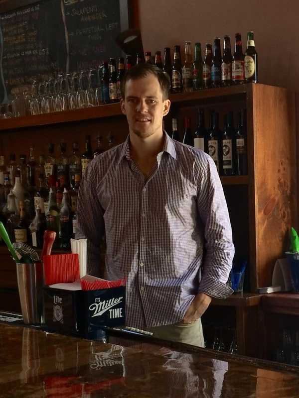 Cheers! Bloomingdale's River Of Beer Wins DVlicious Best Craft Bar Contest