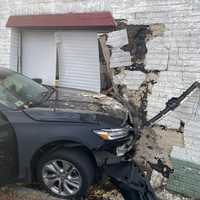 <p>The driver crashed into the side of the doughnut shop in Laurel.</p>