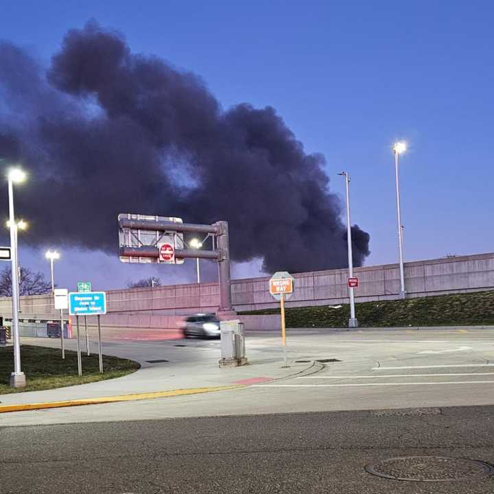 Massive Four-Alarm Blaze Engulfs Elizabeth Warehouse | Union Daily Voice