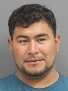 Argument At Woodbridge Gas Station Nearly Ends In Stabbing: Police