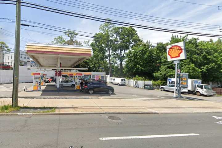 Man Wanted For Robbing Westchester Gas Station At Gunpoint, Police Say