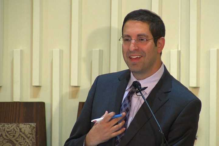 Top Media Analyst Brings Analysis Of Trump Presidency To Franklin Lakes