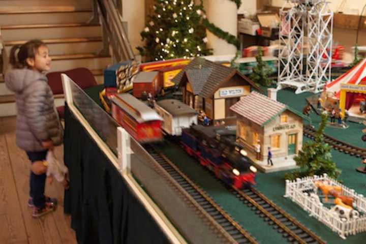 Model Train Show Rolls Into Wilton Historical Society In Time For Holidays