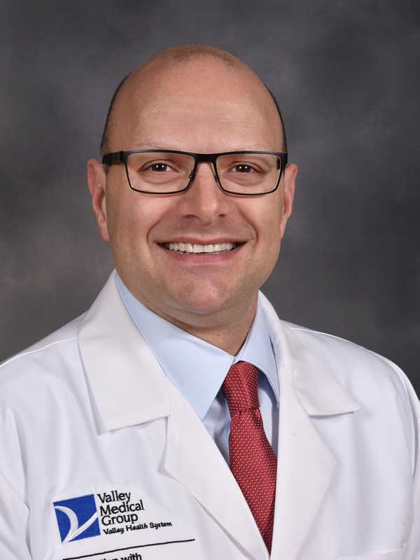 Valley Names Dr. Goncalves New Director of Cardiac Surgery