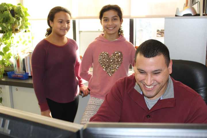 Pocantico Hills Fifth-Graders Celebrate Writing 'Gallery-Style'