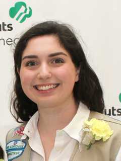 Greenwich Girl Scout Takes Kids On StoryWalk To Earn Gold Award