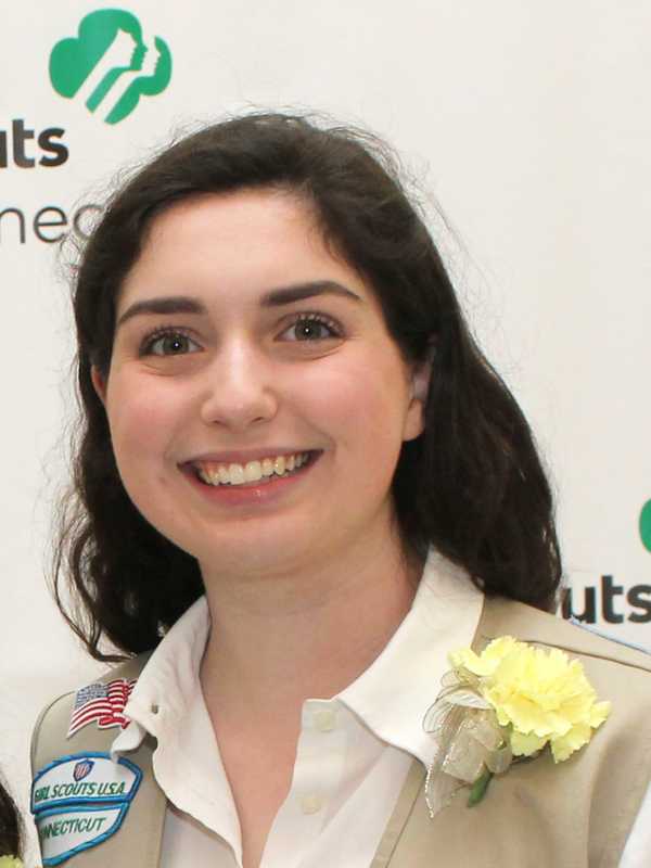 Greenwich Girl Scout Takes Kids On StoryWalk To Earn Gold Award