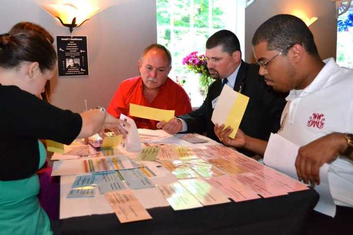 Hudson Valley Young Professionals Gather To Simulate Business Ownership