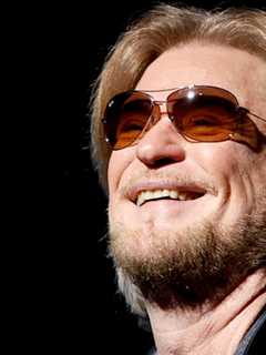 Medical Issue Forces Singer Daryl Hall To Cancel Pawling Concert