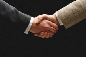 COVID-19: Long Island Diocese Bans Handshakes
