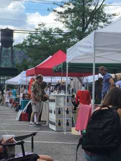 Hastings Flea Features Gourmet Food, Live Music and More