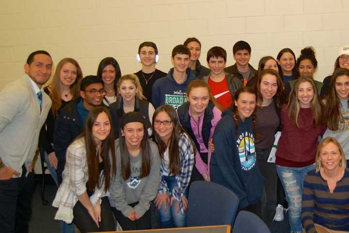 Basketball Standout Prepares Old Tappan Students For Motivational Speech
