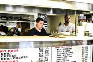 Fort Lee's Hiram's Snags Win In Bergen's 'DVlicious Hot Dog Contest'