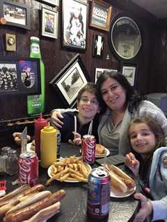 Hiram's Roadstand In Fort Lee Ranks Among DVlicious Hot Dog Contenders