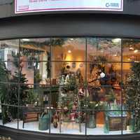 <p>Longtime friends Jennifer Bebon and Suzanne Witte Settineri have opened a pop-up shop in Westport.</p>