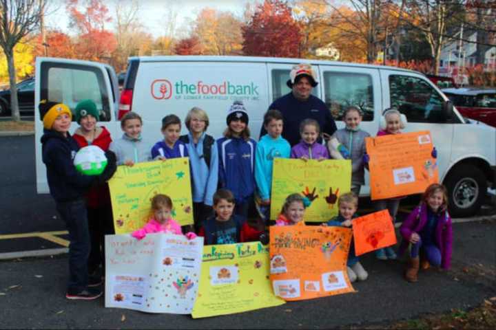 Darien School Stages Turkey Drive To Support Food Bank