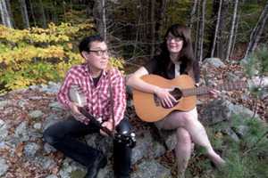 Music Duo Hungrytown Performs In Armonk