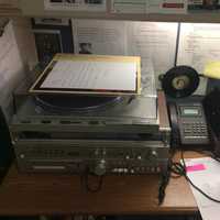 <p>The set up for Radio Ramsey.</p>