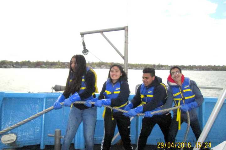 PHOTOS: Paramus Eighth Graders Take Oceanology Trip