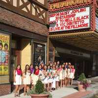 Treble Makers Perform At Paramount With Daisy Jopling