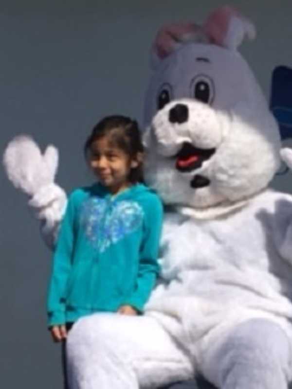Easter Bunny Visits Ridgewood