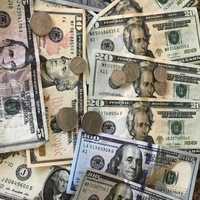 New Yorkers Feeling More Confident About Spending Money, Poll Shows