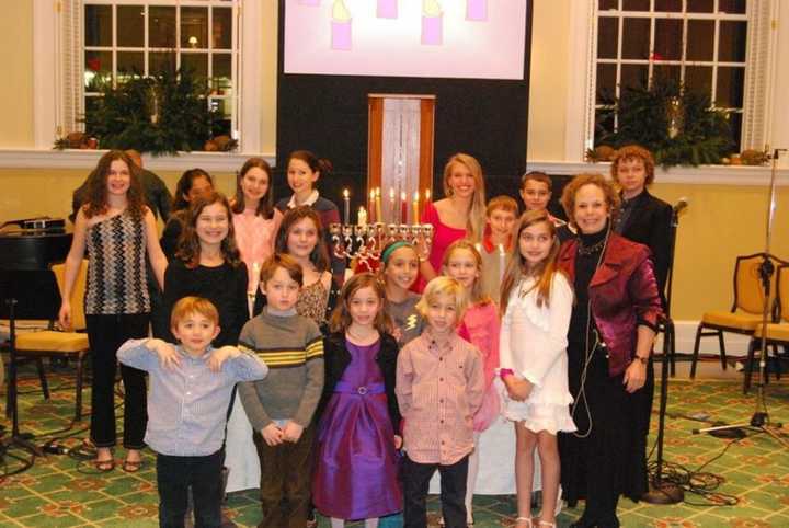 Children from Congregation Shir Ami enjoy Chanukah Live! last year. 