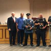 <p>Wood-Ridge officials with Sgts. Geisler and Rutigliano, Robert Cribben, Chief John Korin and NJ KOC&#x27;s Russ Petrocelli.</p>