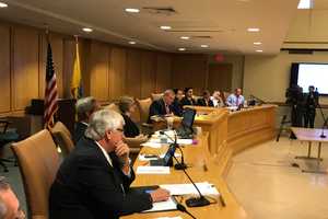 Mahwah Council Votes ‘No Confidence’ In Mayor