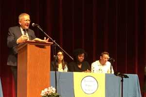 College Application 101: Trumbull High Offers Guidance To Parents, Students