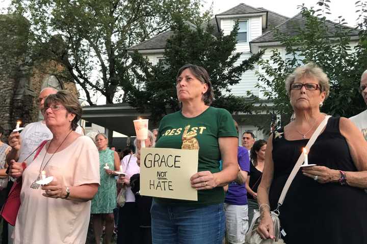 Ridgewood Faith Leaders Bring Community Together For Charlottesville Vigil