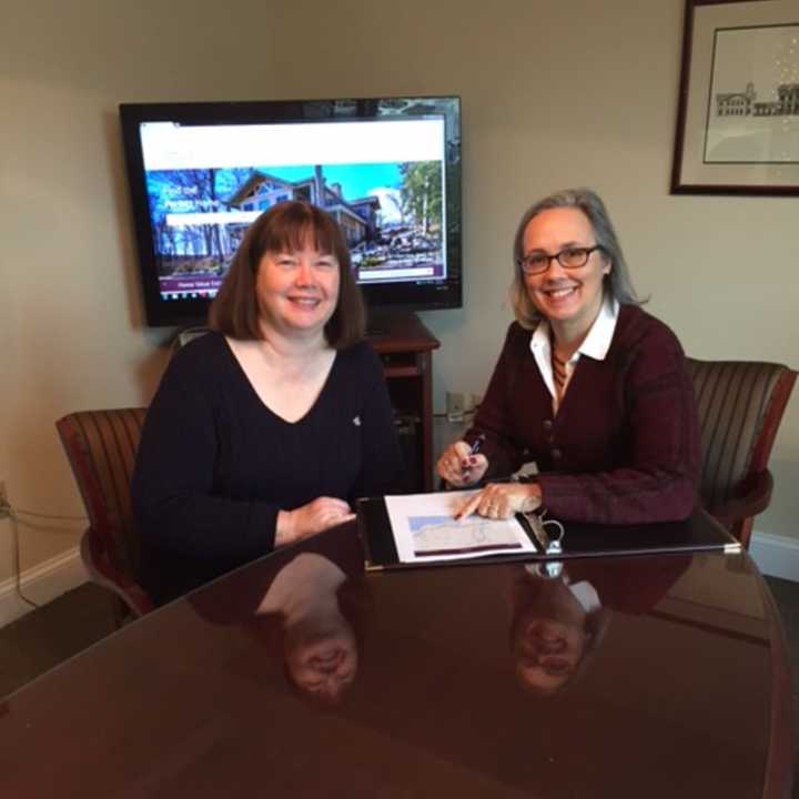 From left to right, Deb Alderson and Mary Crist.