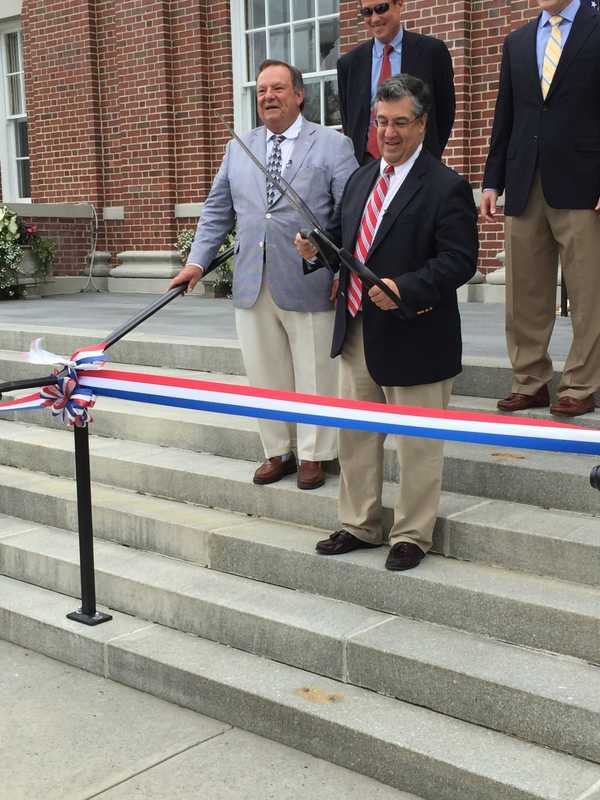 Wall Street Journal Puts Spotlight On Growth In New Canaan