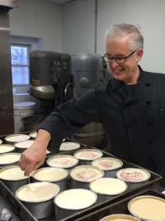 Shelton's Cheesecake King Finds New Home At Dee’s Kitchen