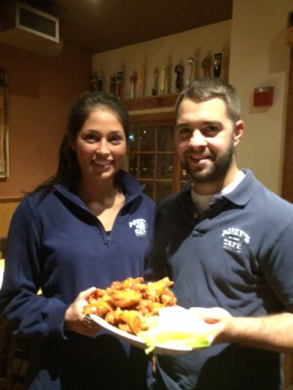 Porky's In Shelton Is A DVlicious Fairfield County Wings Finalist 