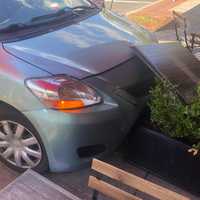 <p>The hood and front bumper of the Yaris got a bit banged up.</p>