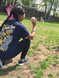 Saddle Brook Girls Lacrosse Team Holding Car Wash Fundraiser
