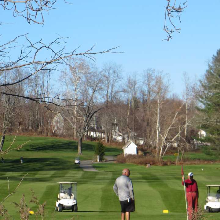 The temperature was mild enough for shorts recently at Beekman Country Club in Hopewell Junction, N.Y. Fairfield County will enjoy mild temperatures this weekend.