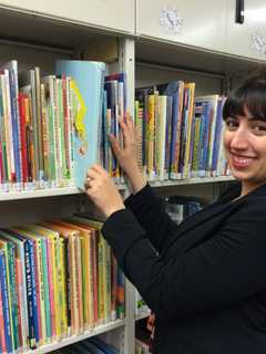 Bloomingdale Families Read Together, Celebrate National Waffle Day