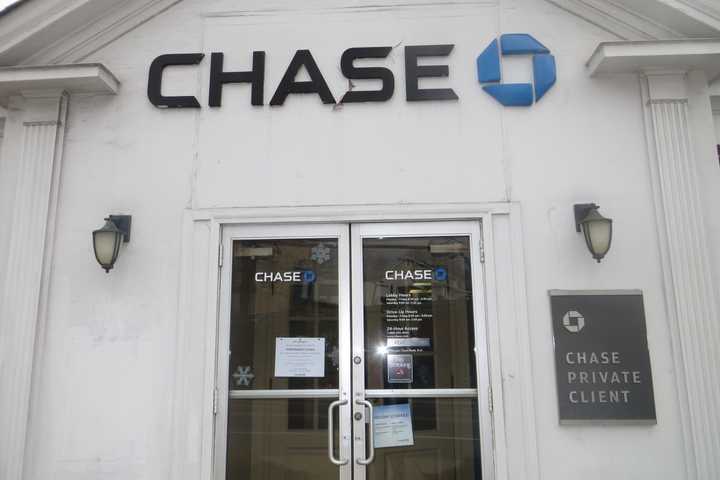 Chase To Close Bank In Mount Pleasant