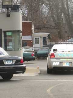 Police Investigate Robbery Attempt At Chase Bank In Thornwood