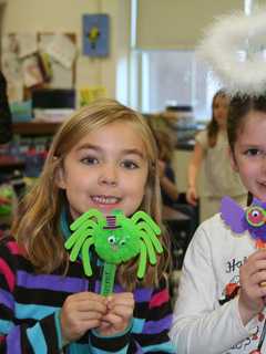 Holmes Students In Darien Celebrate Halloween With Costumes, Crafts, Parade