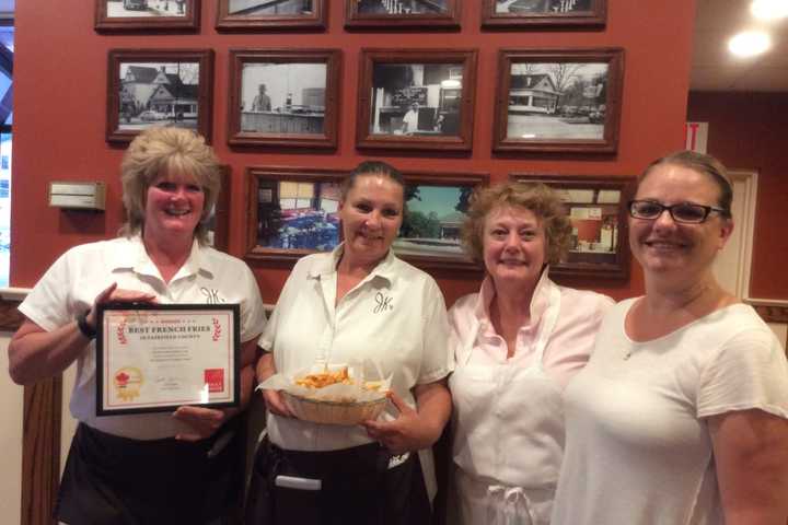 JK's In Danbury Accepts DVlicious Award For Best French Fries In County
