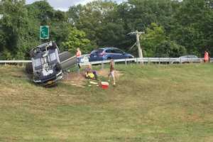 Bear Mountain Parkway Reopens After Rollover Crash
