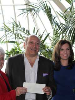 Klaff's Donates Golf Outing Proceeds To Norwalk's Lockwood-Mathews Mansion