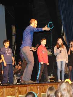 Swingles Perform At Pelham Memorial High School